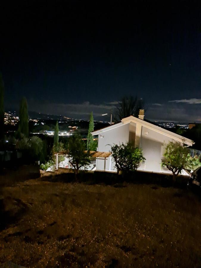 Villa The Green Door - Casa Vacanze Vicino A Roma Fonte Nuova Exteriör bild
